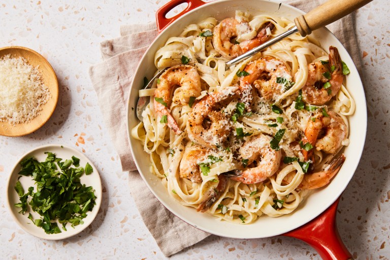 creamy shrimp alfredo pasta meal