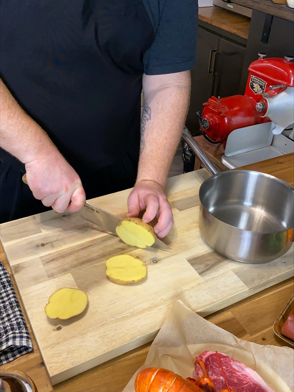 Slicing potatoes