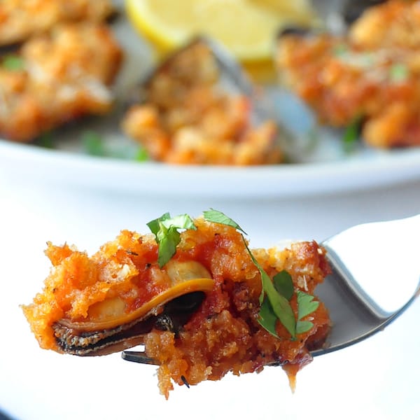 Parmesan Marinara Baked Mussels