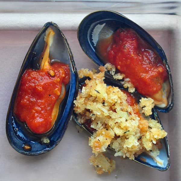 Parmesan Marinara Baked Mussels