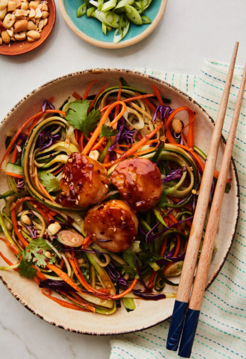 How To Do Low-Carb Right: Asian-Style Scallops With Veggie Noodles | Dish on Fish