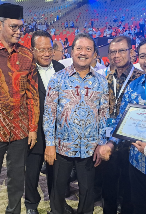 Indonesian Community-based Surveillance Group Wins Prestigious National Fisheries Award – EDFish