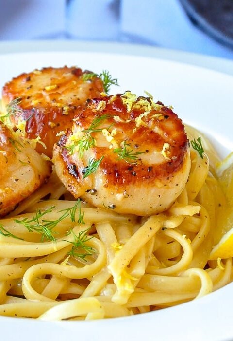 Creamy Lemon Pepper Scallops Linguine. Easy, but dinner party elegant!