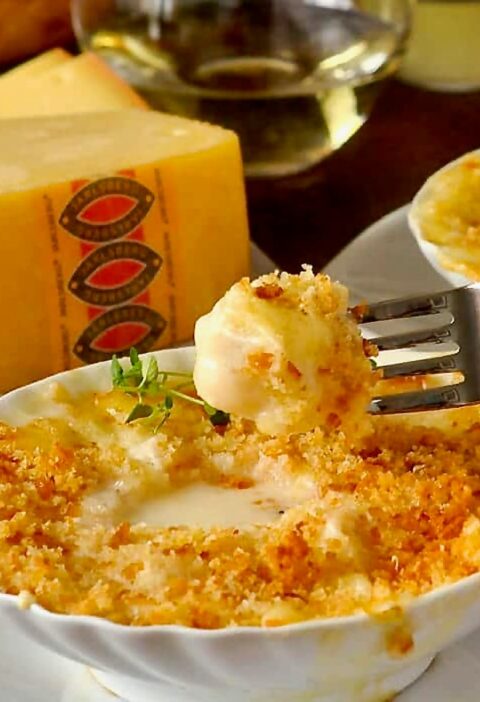 Scallops au Gratin with Jarlsberg Cheese. A delicious appetizer or lunch.